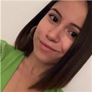 Graduada en Historia y Arte imparte clases de todas las asignaturas de ESO y Bachiller